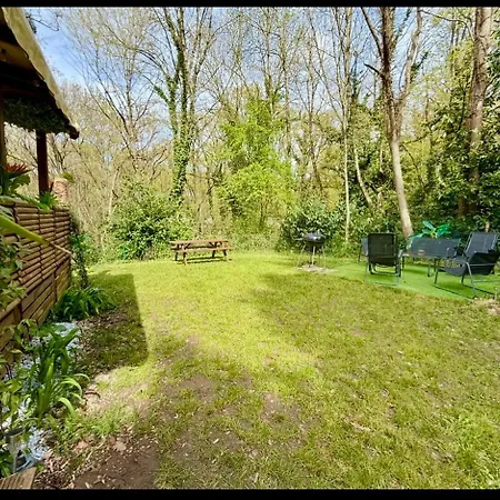 Camping Tiki House M-home-climatisé - Belle Parcelle !